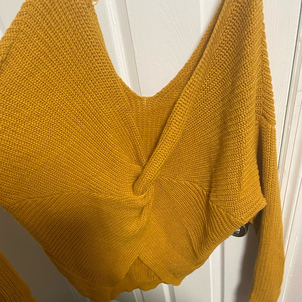 Fashion nova twist back sweater